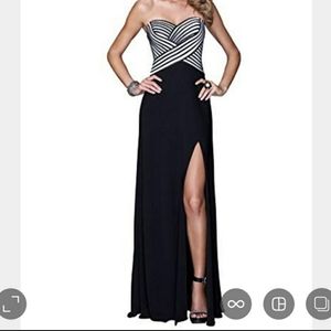 La Femme Style # 21290/Size 4 - Black & White Gown